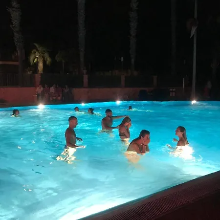 Grandiosa Fc Bed & Breakfast Aci Catena